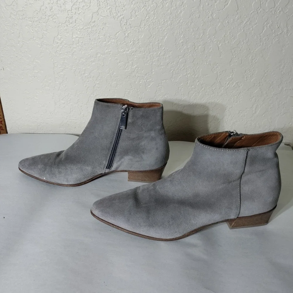 Aquatalia Womens Grey Suede Pointed Toe Ankle Boots Made in Italy Size 8